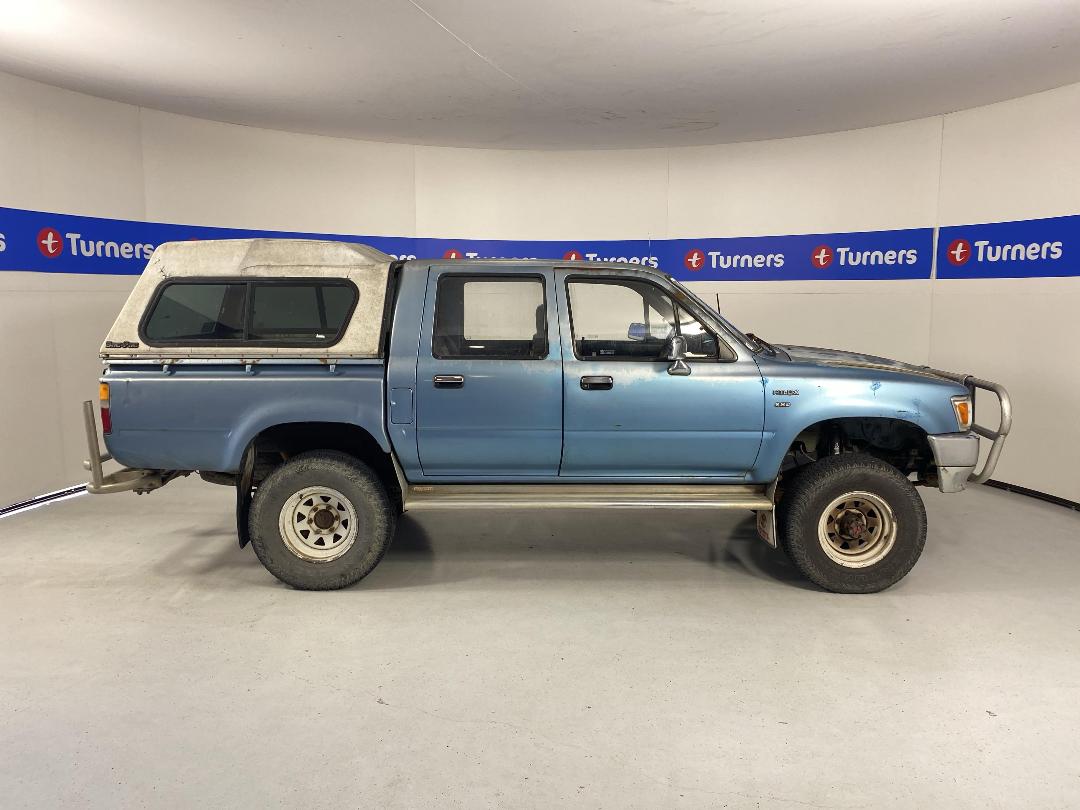 Photo '23' of Toyota Hilux 2.8 D/C Photo '23' of Toyota Hilux 2.8 D/C