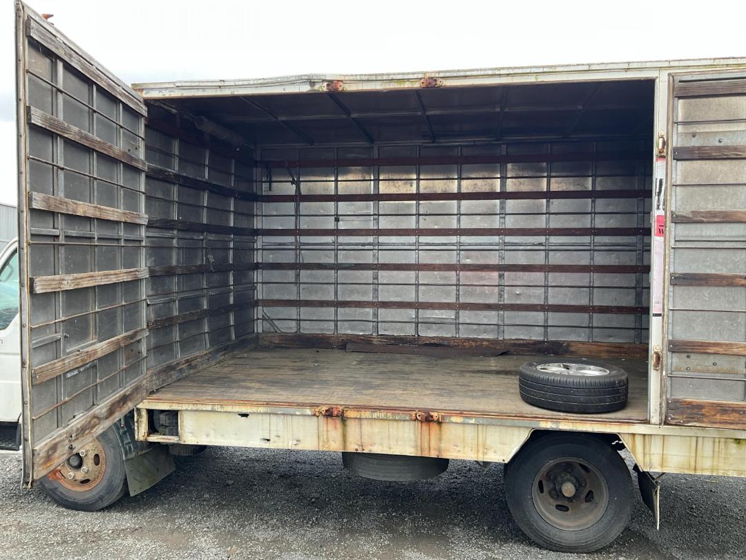 Photo '19' of Ford Trader Other Truck Photo '19' of Ford Trader Other Truck