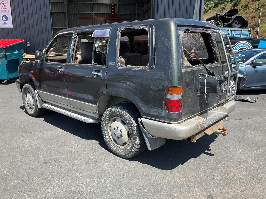 Photo '3' of Isuzu Bighorn Photo '3' of Isuzu Bighorn