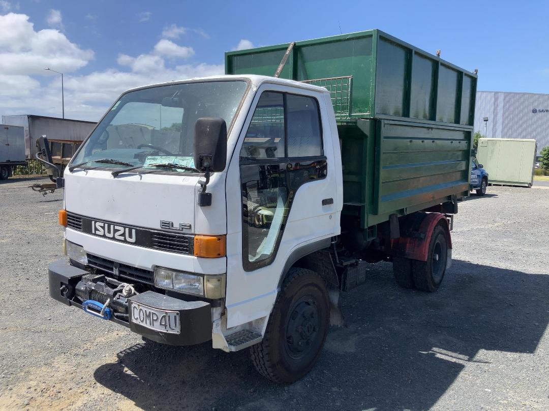 Photo '9' of Isuzu ELF Tipper