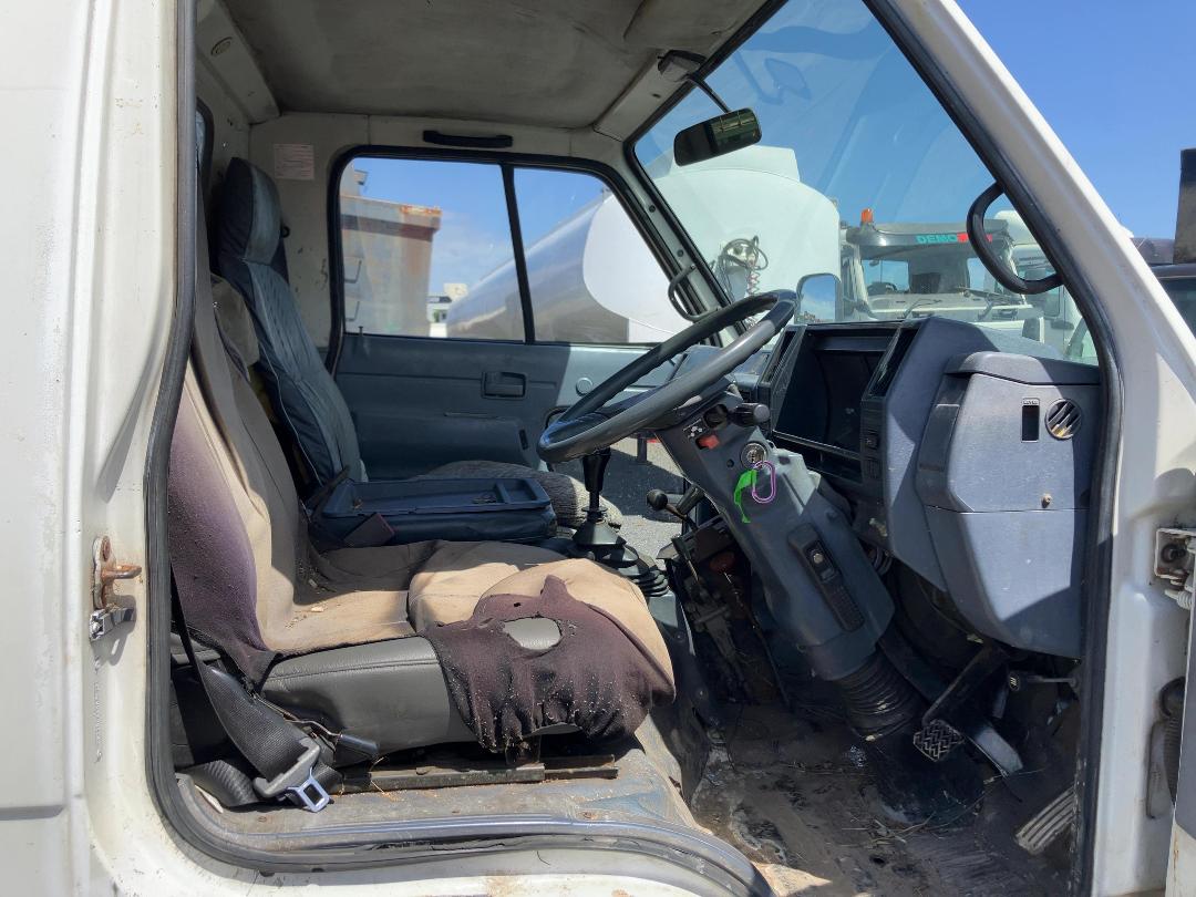 Photo '11' of Isuzu ELF Tipper