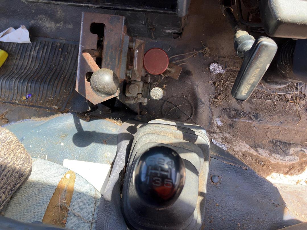 Photo '15' of Isuzu ELF Tipper