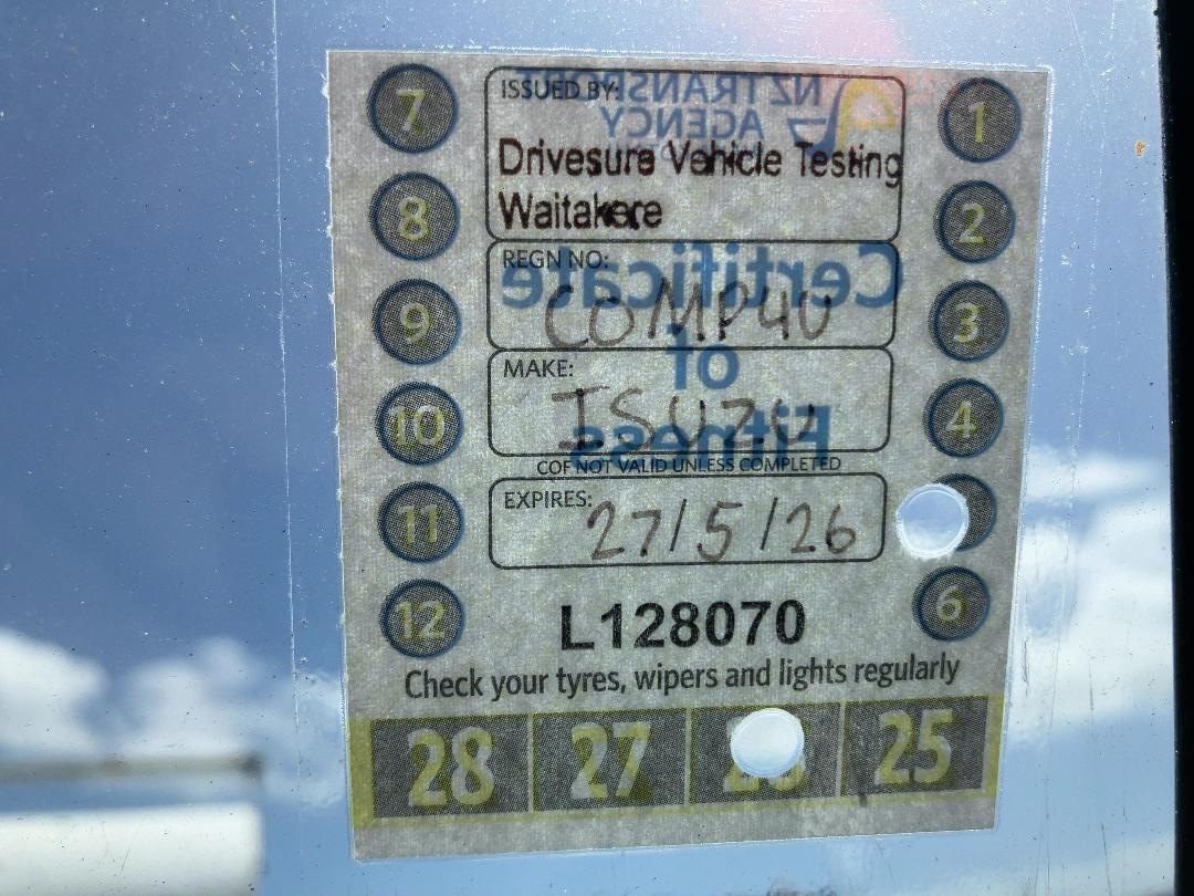 Photo '24' of Isuzu ELF Tipper