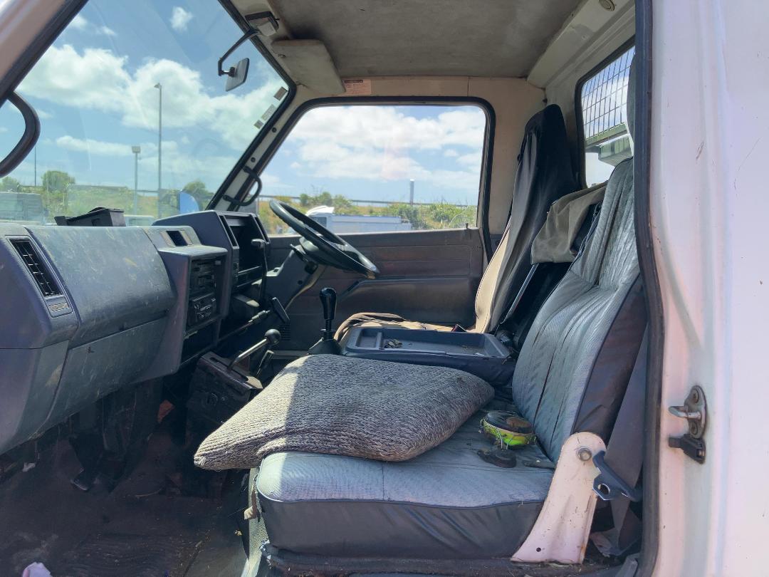 Photo '17' of Isuzu ELF Tipper