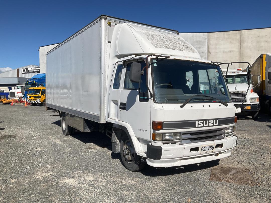 Isuzu forward frr32 6he1