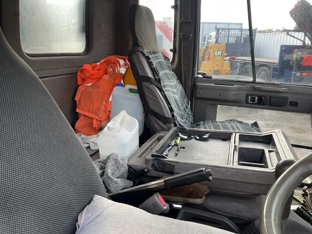 Photo '18' of Isuzu Forward FSR Rubbish Compactor