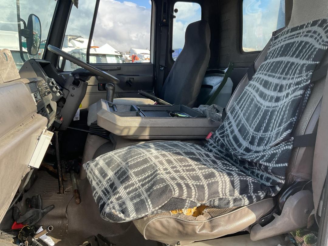 Photo '24' of Isuzu Forward FSR Rubbish Compactor