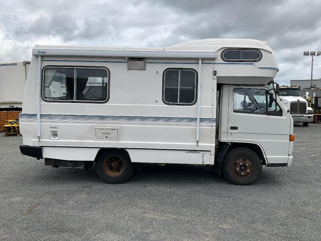 Photo '2' of Isuzu NKR250S Motorhome