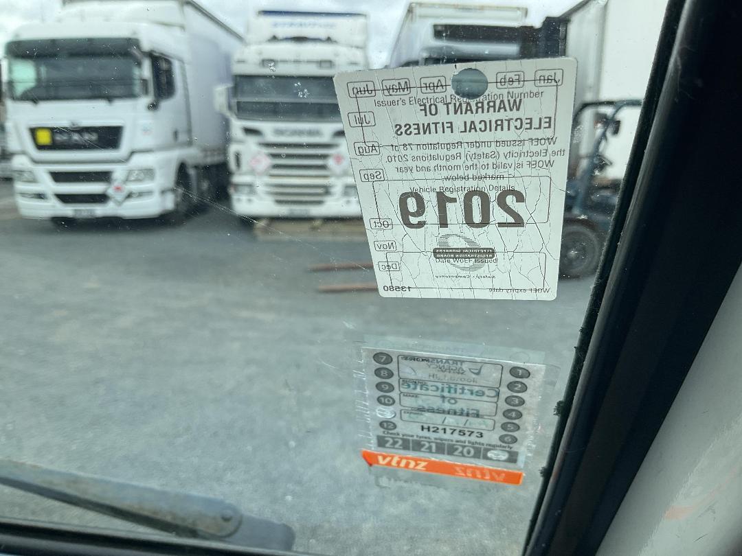 Photo '39' of Isuzu NKR250S Motorhome