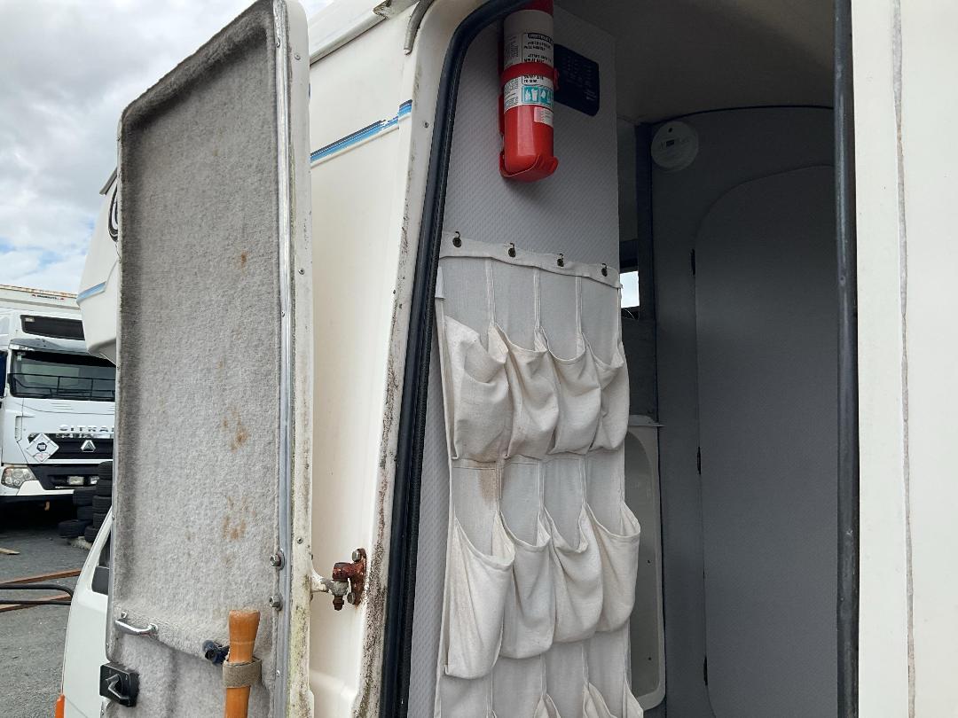 Photo '21' of Isuzu NKR250S Motorhome