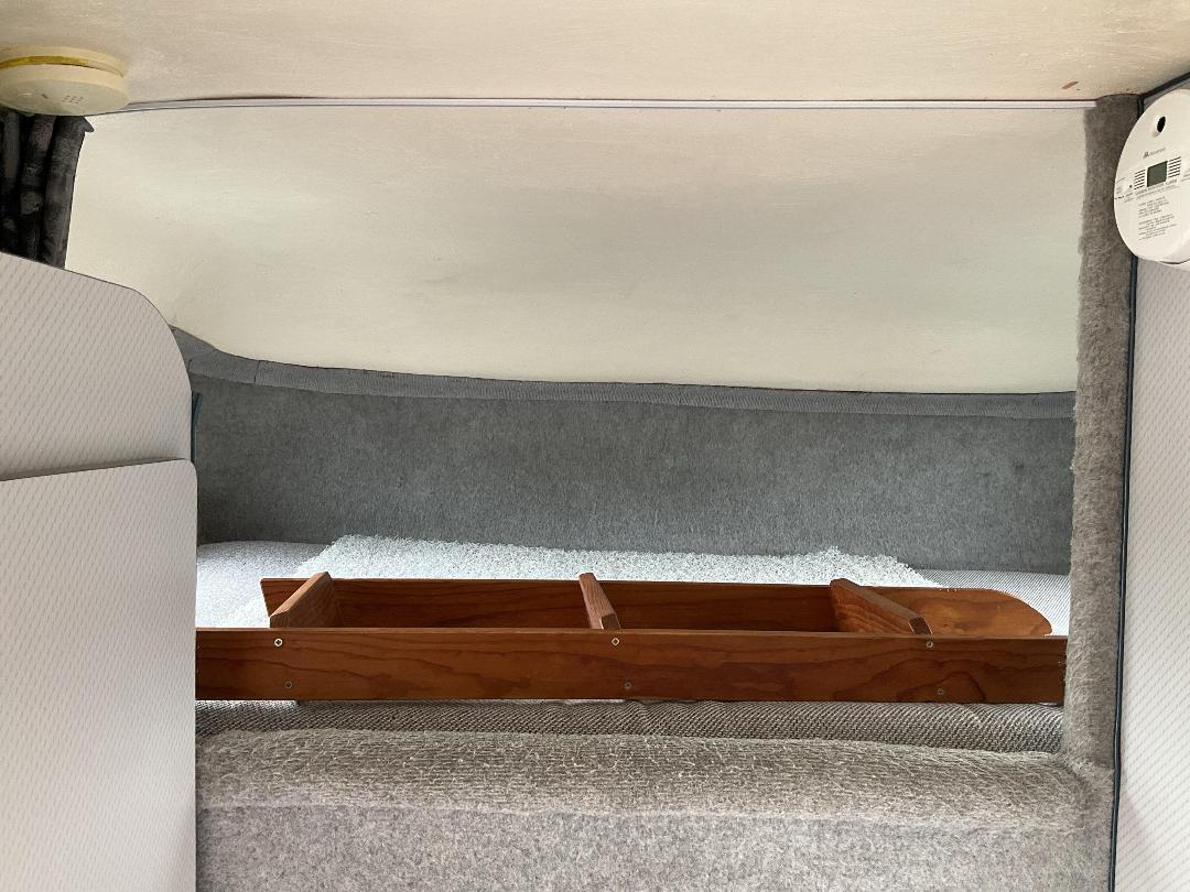 Photo '22' of Isuzu NKR250S Motorhome