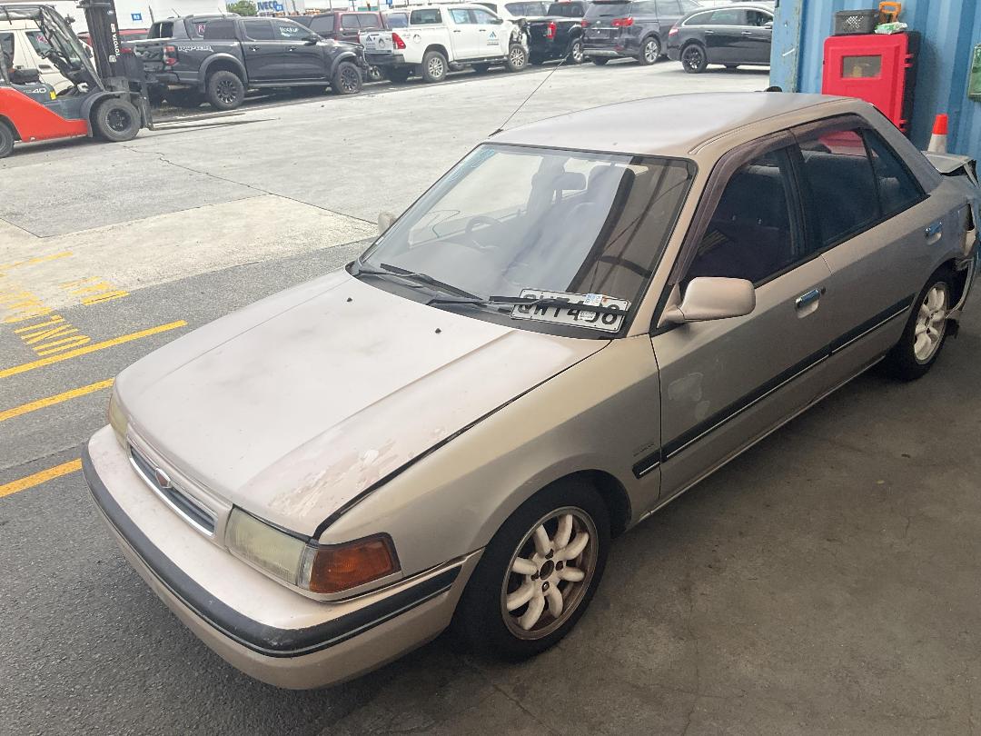 Photo '5' of Mazda Familia Supreme