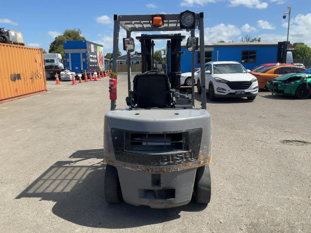 Photo '5' of Mitsubishi FD25 Forklift