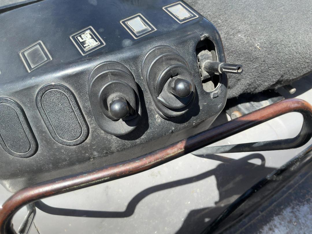 Photo '21' of Mitsubishi FD25 Forklift