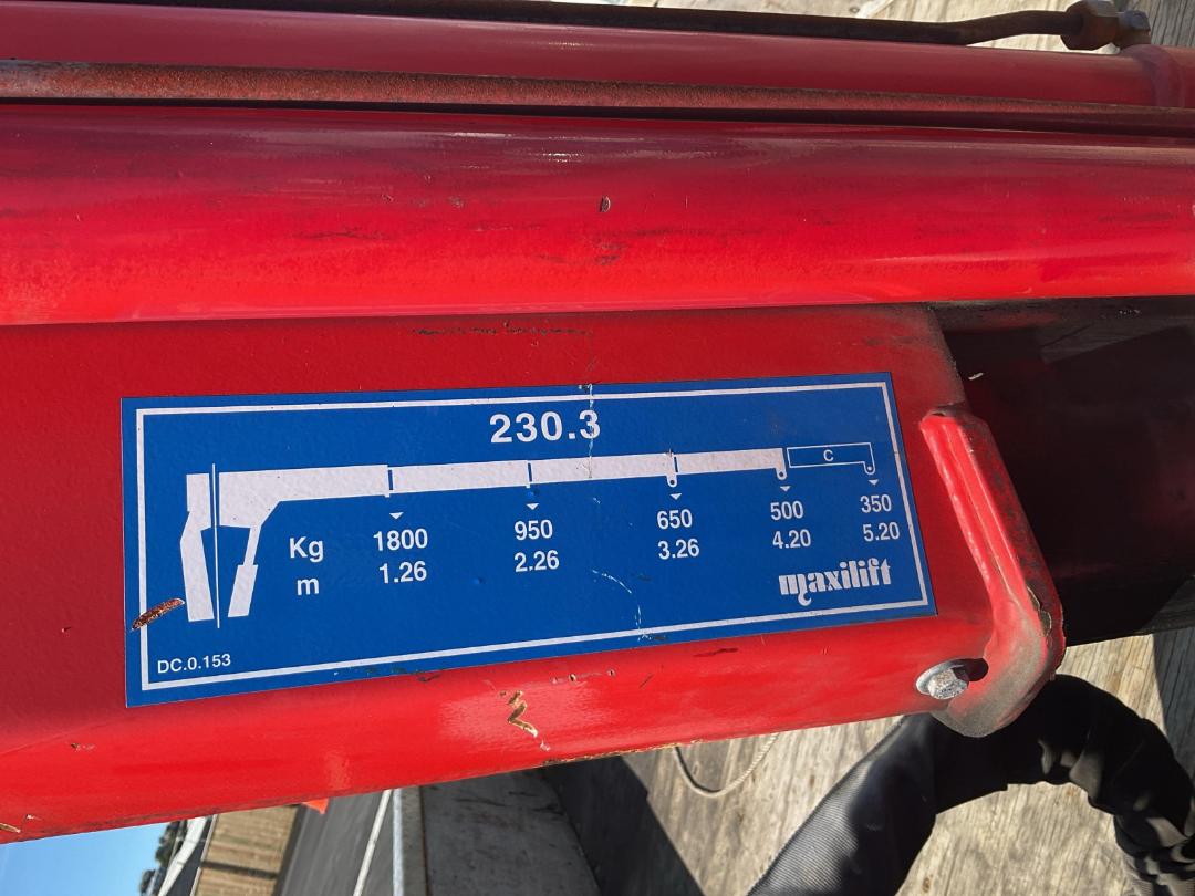 Photo '20' of Nissan Atlas Flat Deck Crane