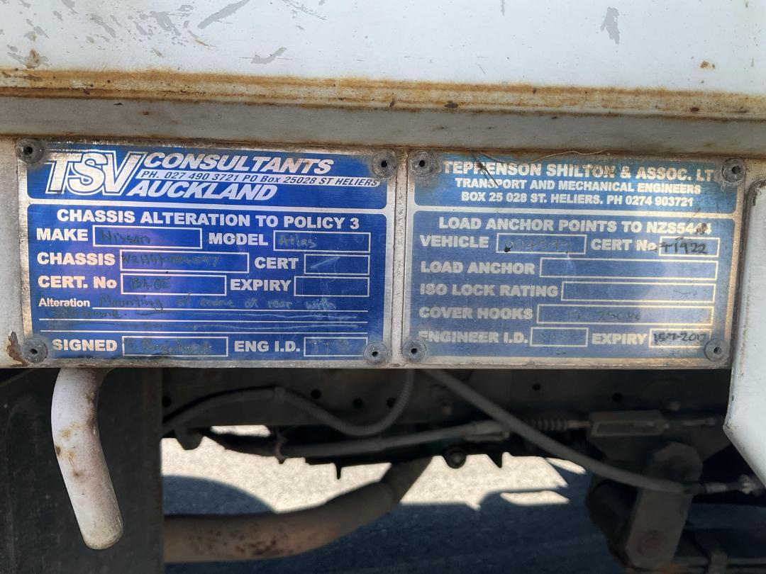 Photo '25' of Nissan Atlas Flat Deck Crane