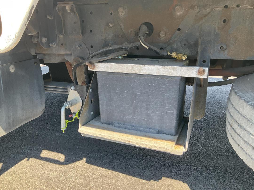 Photo '28' of Nissan Atlas Flat Deck Crane