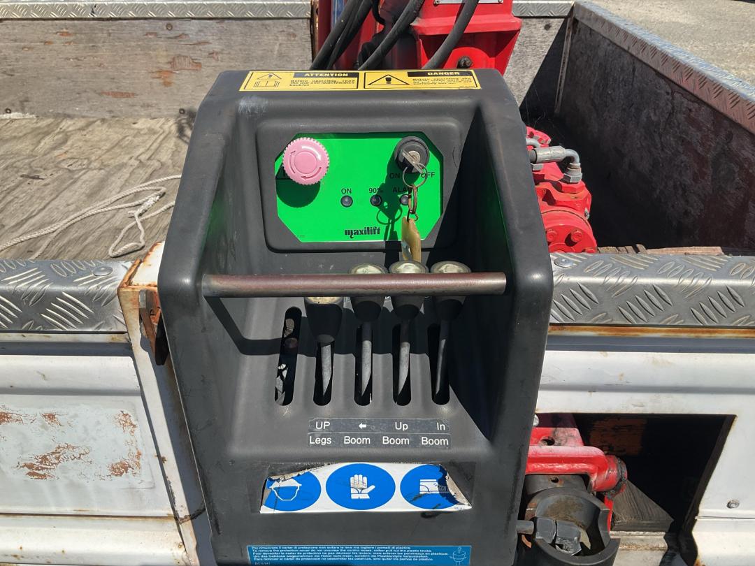 Photo '22' of Nissan Atlas Flat Deck Crane