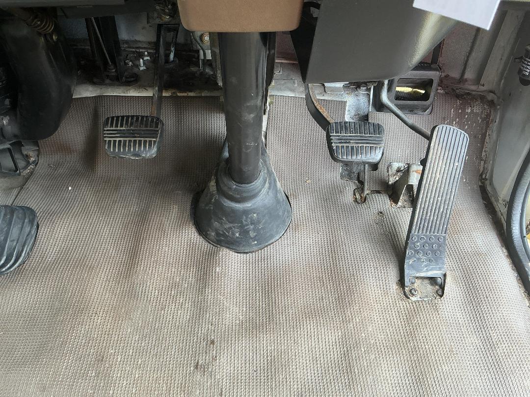 Photo '17' of Nissan Civilian Motorhome Photo '17' of Nissan Civilian Motorhome