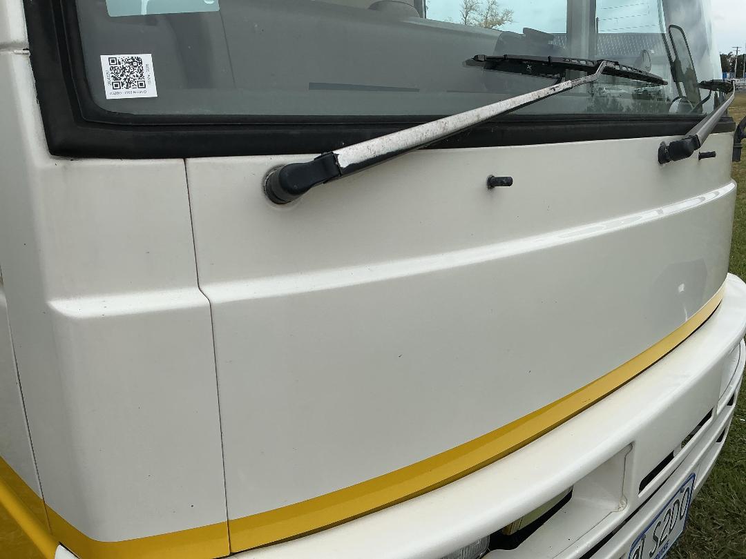 Photo '39' of Nissan Civilian Motorhome Photo '39' of Nissan Civilian Motorhome