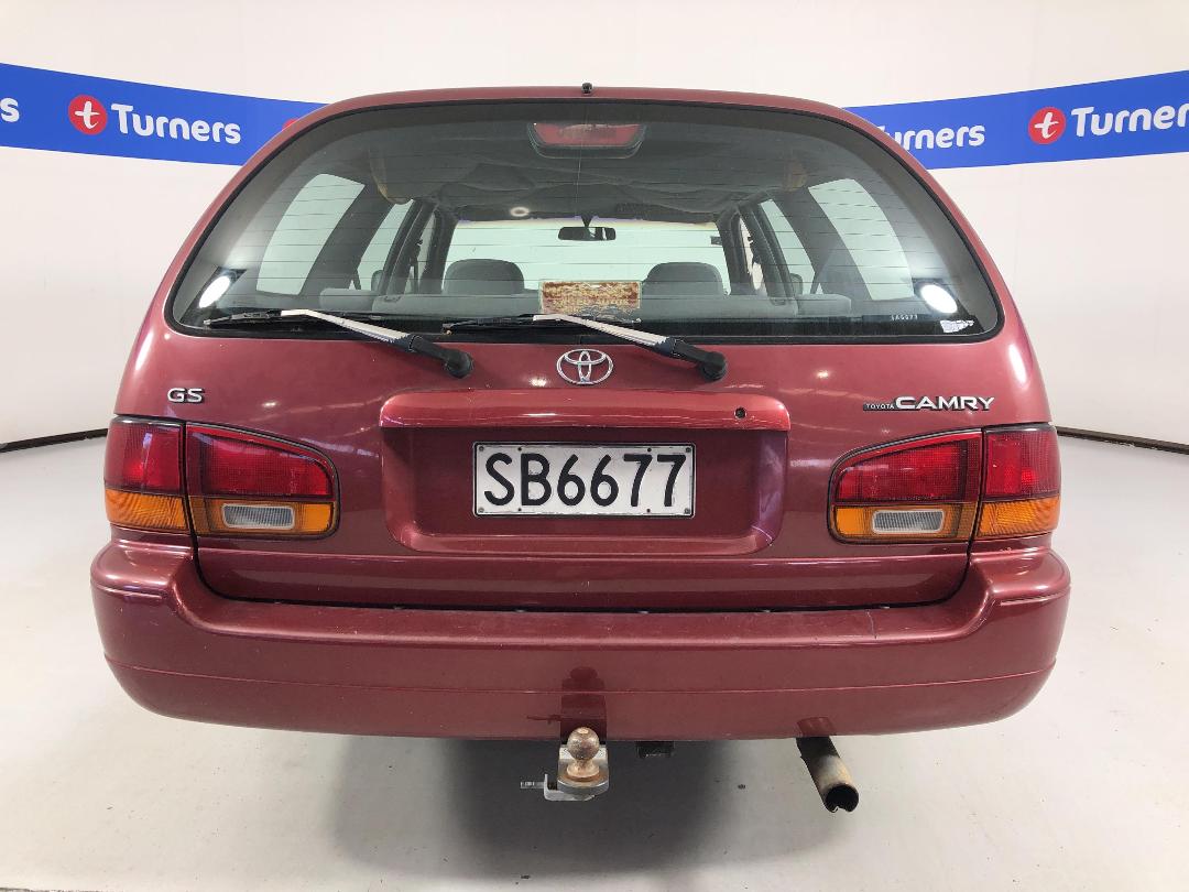 Photo '6' of Toyota Camry Photo '6' of Toyota Camry