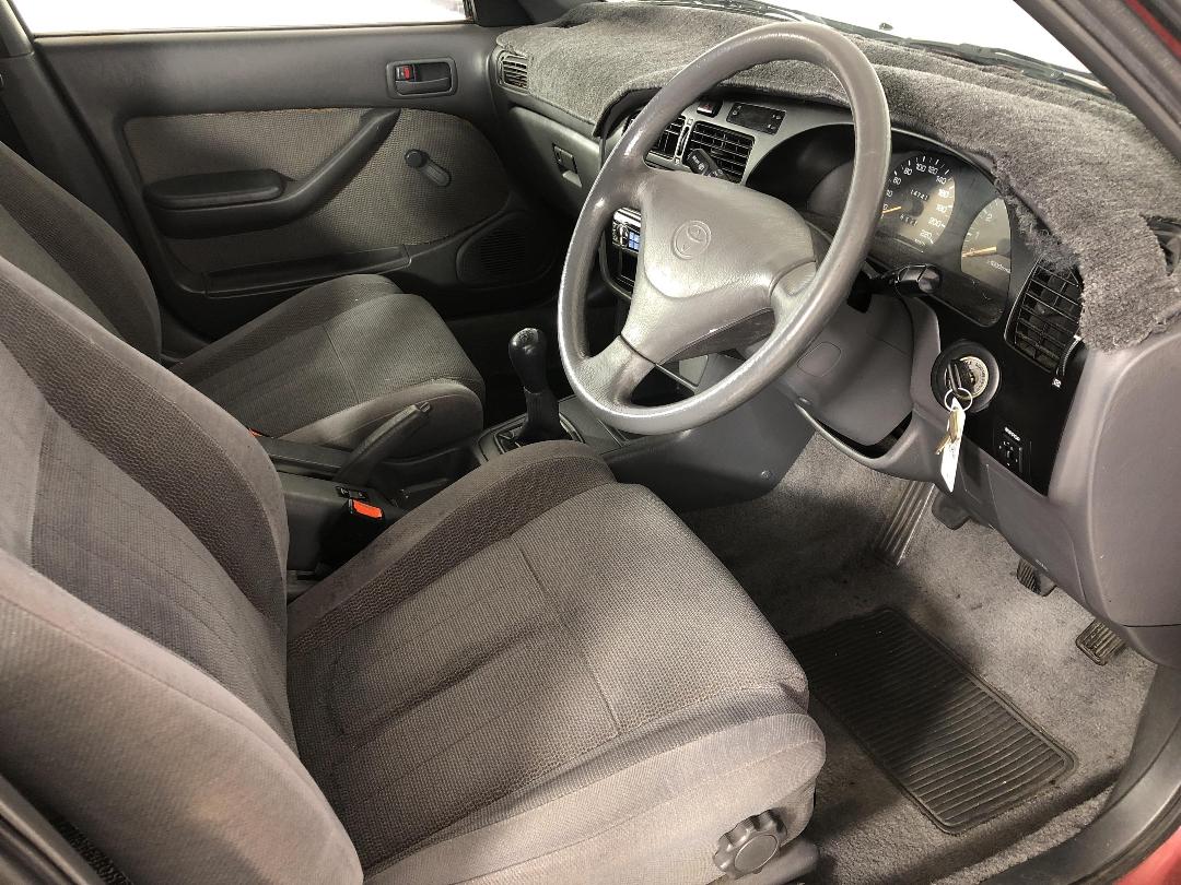 Photo '16' of Toyota Camry Photo '16' of Toyota Camry