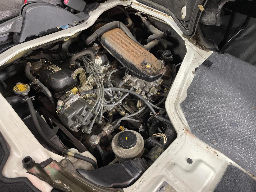 Photo '13' of Toyota Hiace 2.4 M/BUS