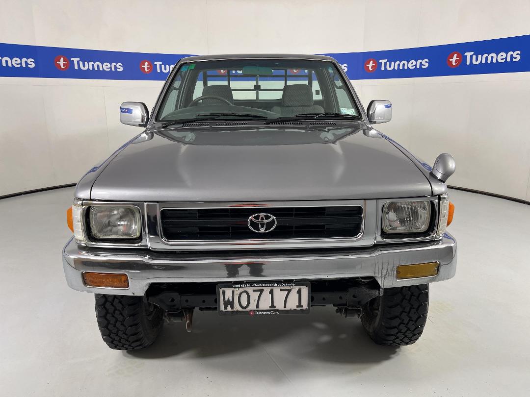 Photo '2' of Toyota Hilux