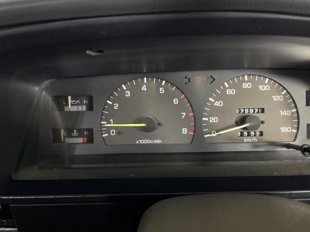 Photo '19' of Toyota Hilux