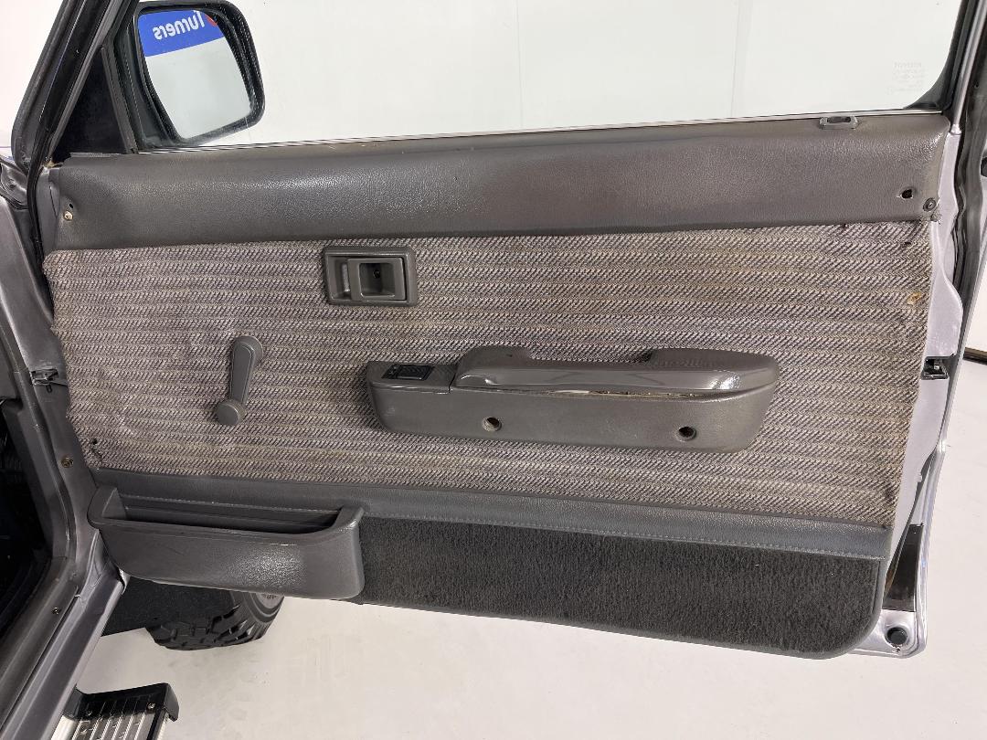 Photo '15' of Toyota Hilux