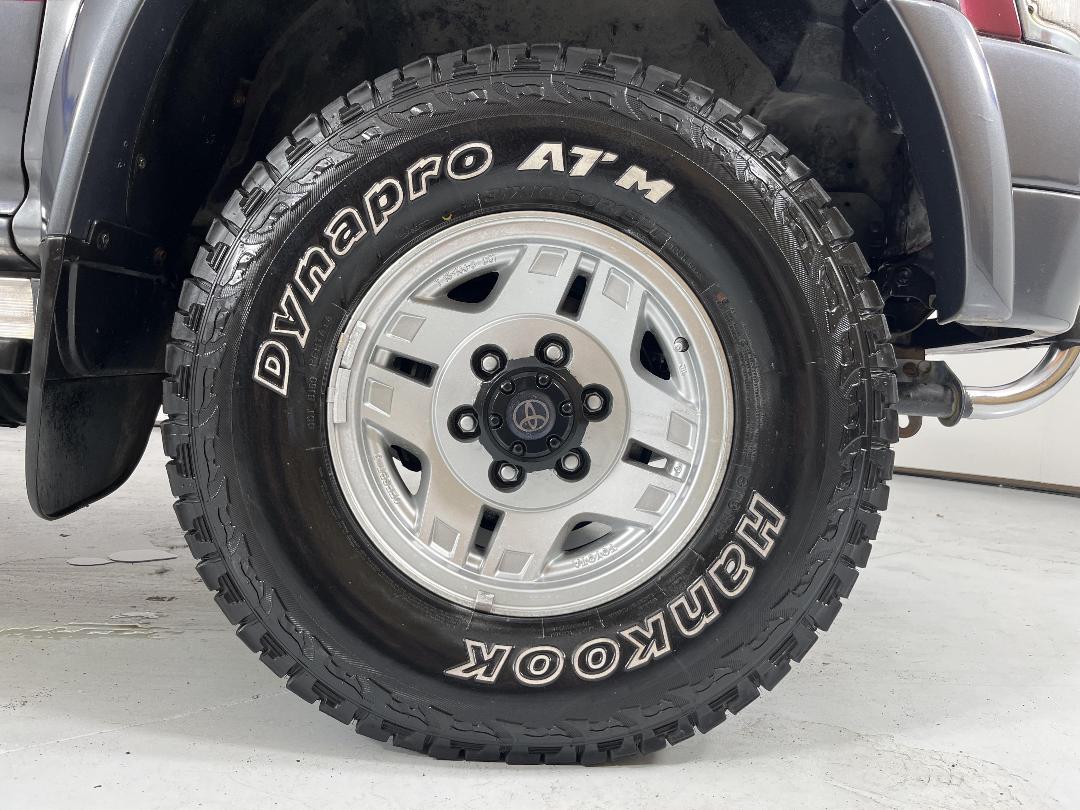 Photo '9' of Toyota Hilux Photo '9' of Toyota Hilux