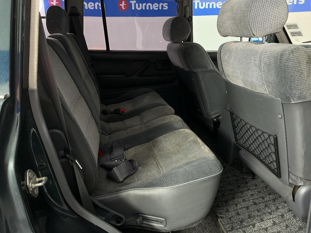 Photo '20' of Toyota Landcruiser Photo '20' of Toyota Landcruiser