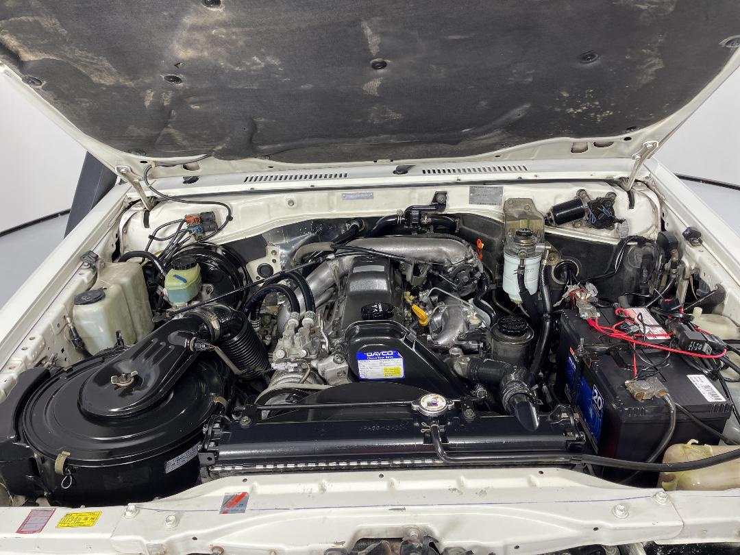 Photo '13' of Toyota Prado