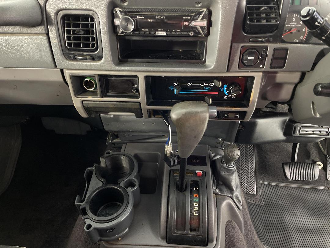 Photo '18' of Toyota Prado