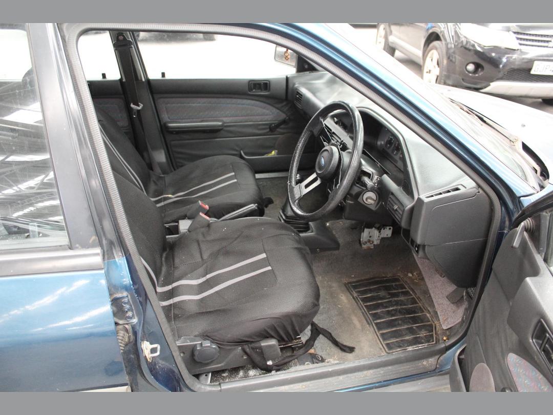 Photo '15' of Ford Laser Lynx Photo '15' of Ford Laser Lynx