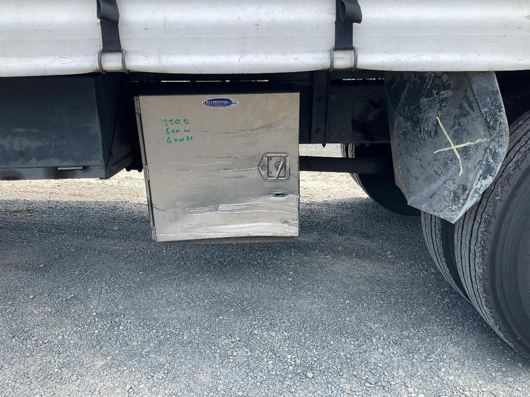 Photo '20' of Hino FE 3HPKA Curtain/Chiller