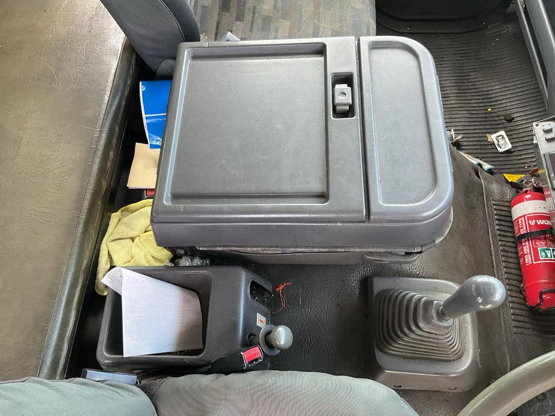 Photo '28' of Hino FE 3HPKA Curtain/Chiller