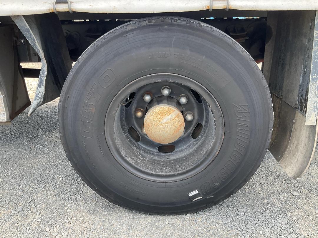 Photo '35' of Hino FE 3HPKA Curtain/Chiller