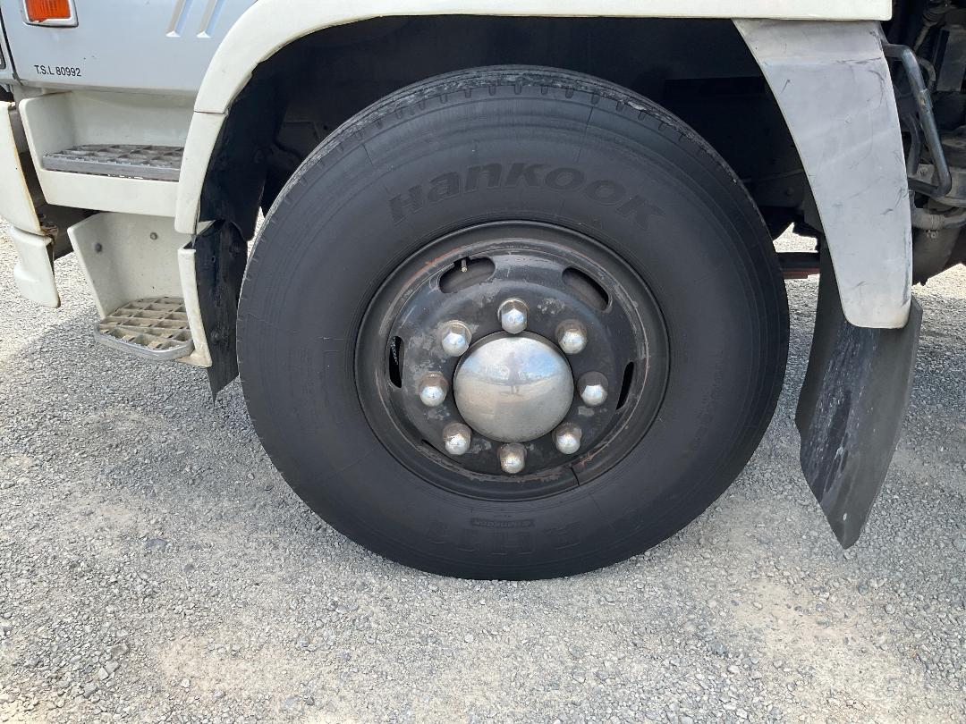 Photo '34' of Hino FE 3HPKA Curtain/Chiller