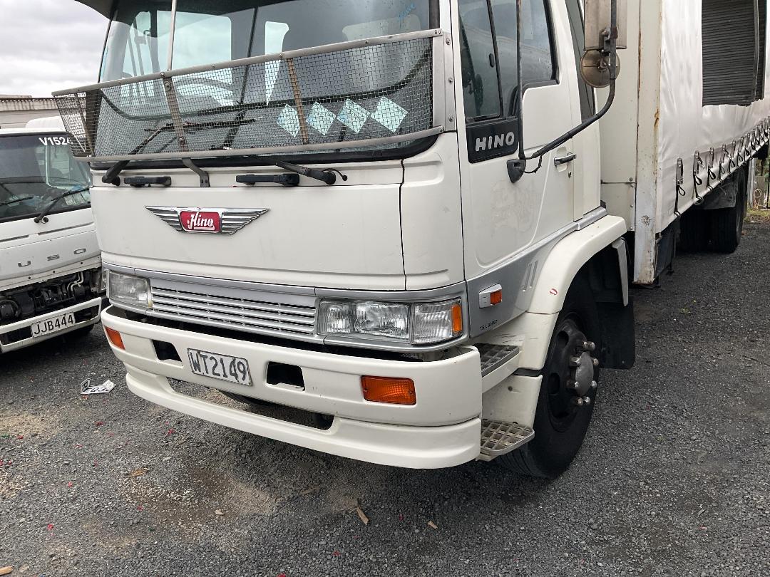 Photo '10' of Hino FE 3HPKA Curtain/Chiller