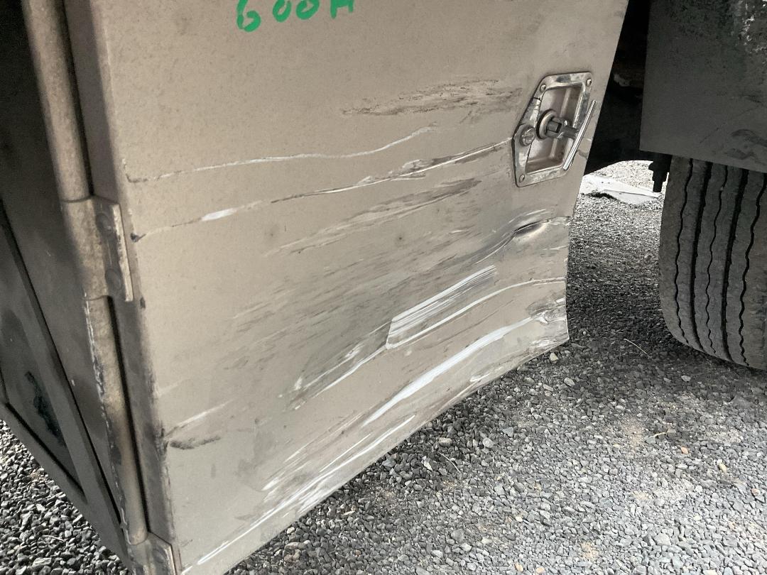 Photo '13' of Hino FE 3HPKA Curtain/Chiller