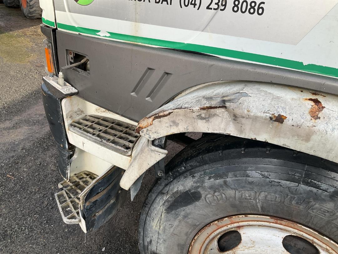 Photo '22' of Hino FF 2HPKA Tipper