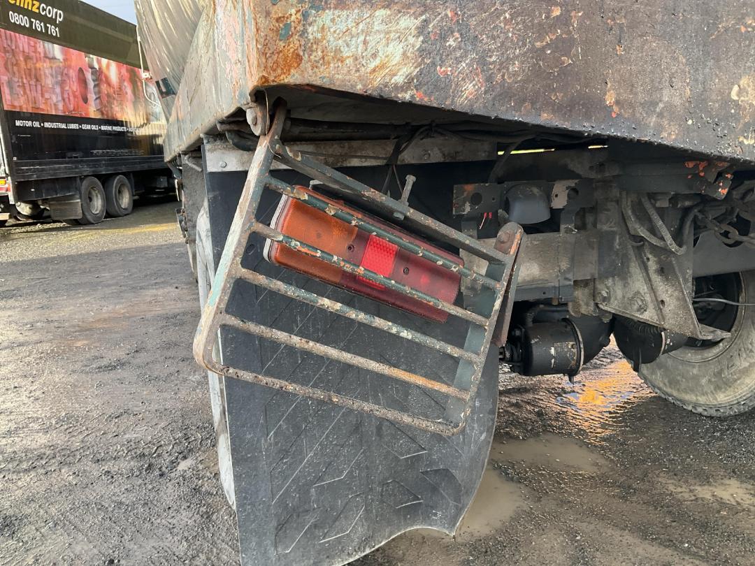 Photo '19' of Hino FF 2HPKA Tipper