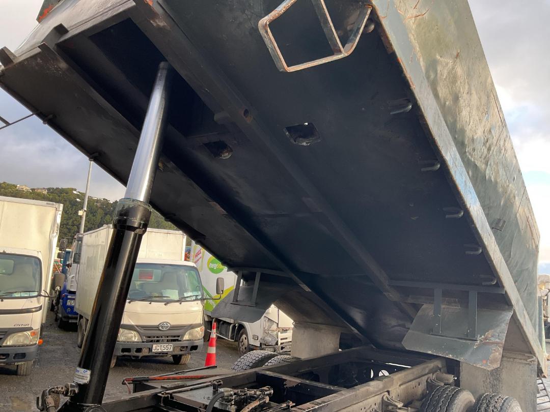 Photo '36' of Hino FF 2HPKA Tipper