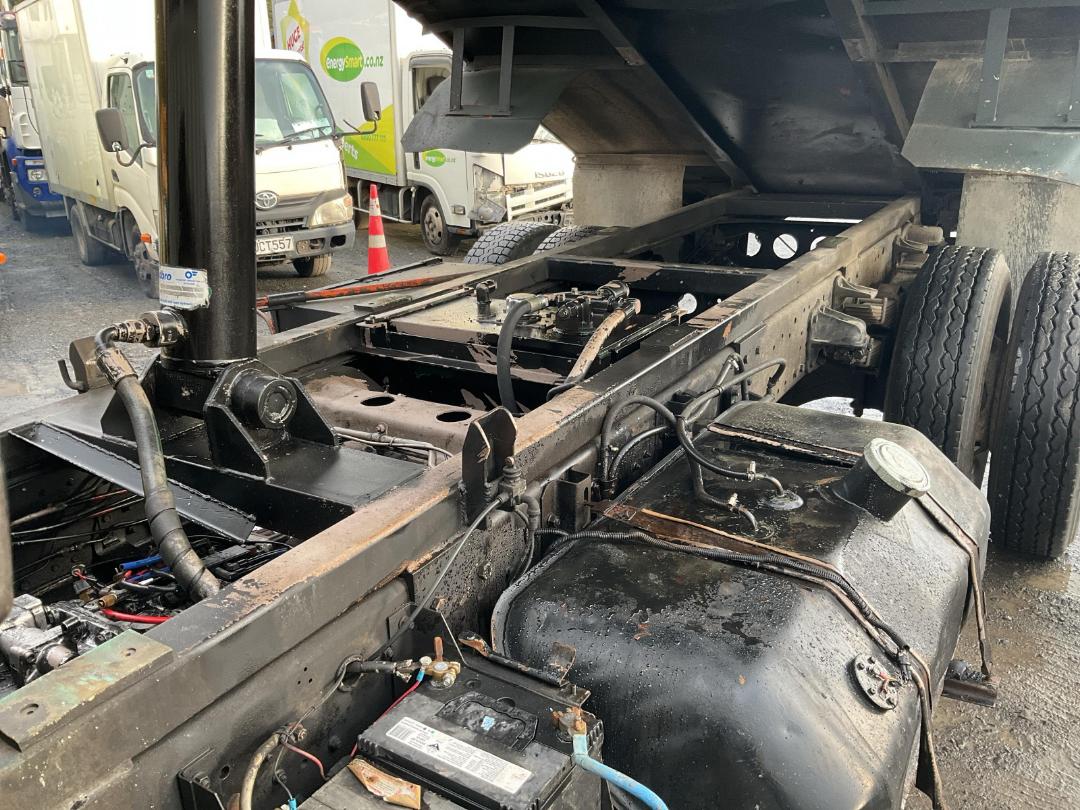 Photo '35' of Hino FF 2HPKA Tipper