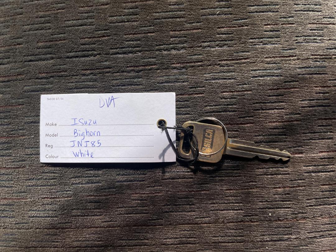 Photo '15' of Isuzu Bighorn Photo '15' of Isuzu Bighorn