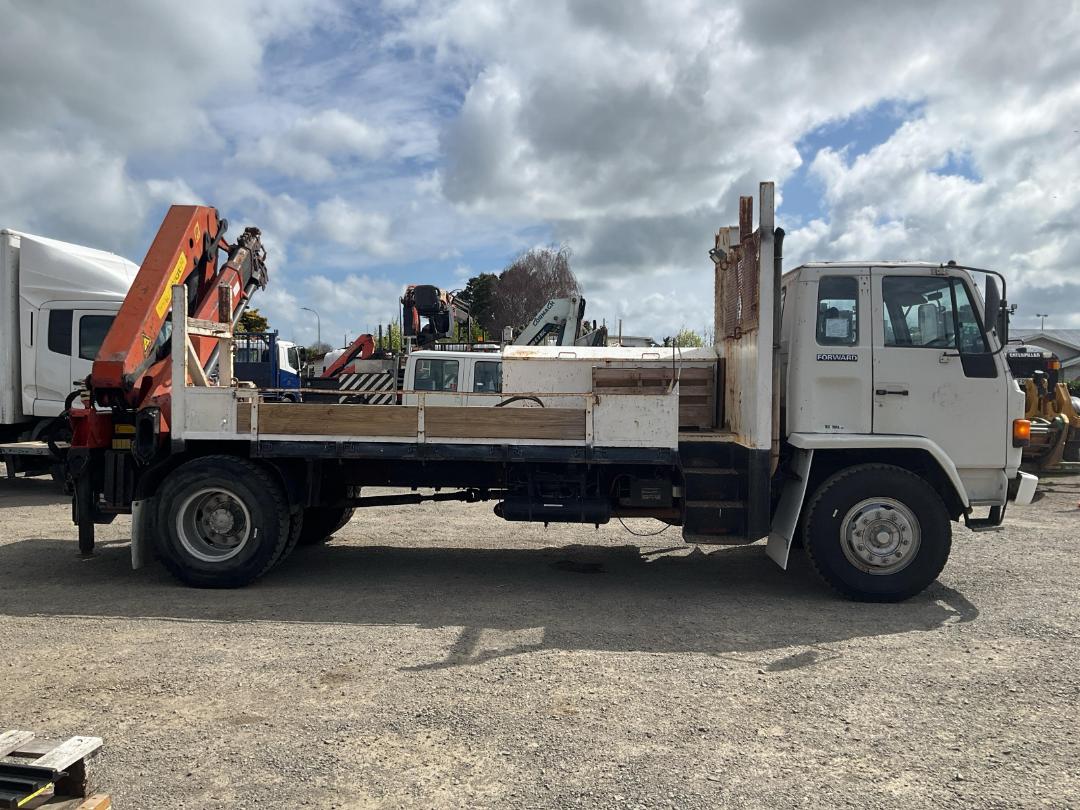 Photo '3' of Isuzu FTR700 Flat Deck Crane