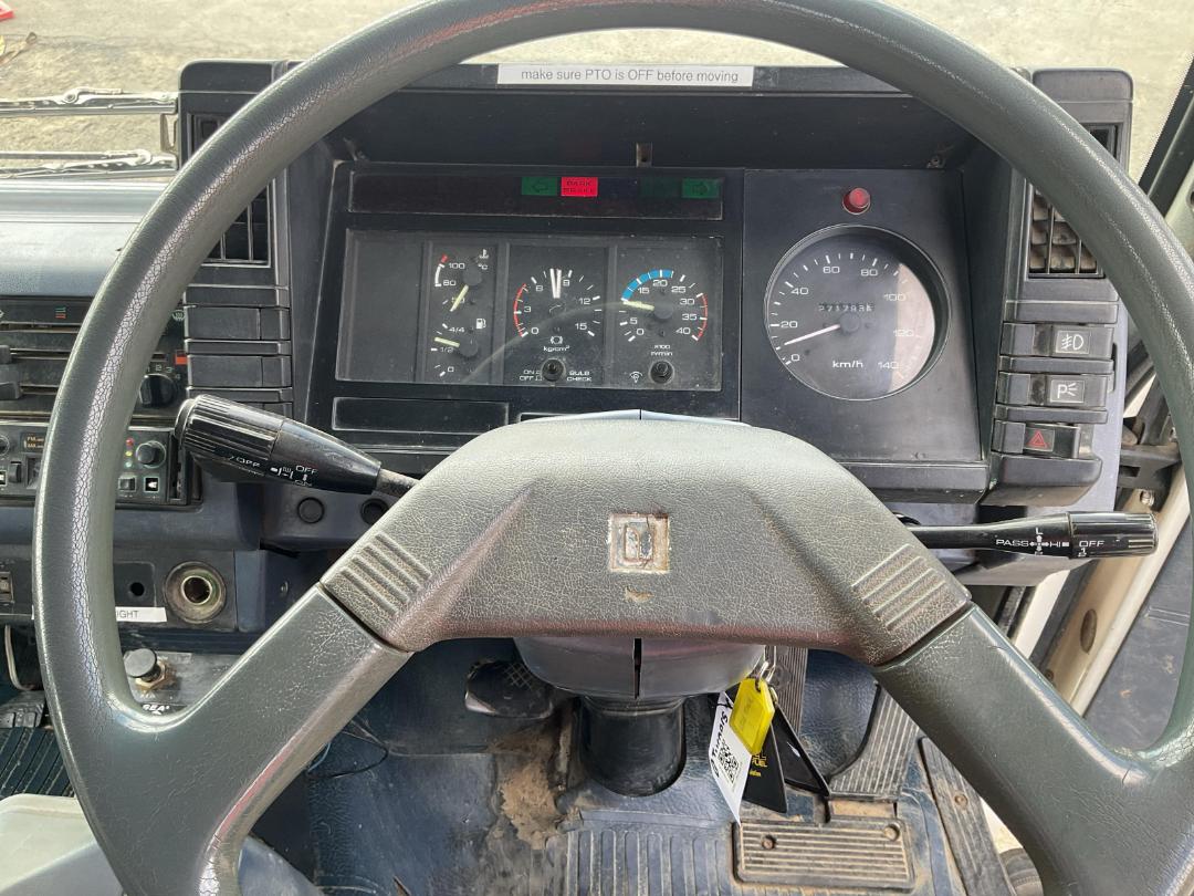 Photo '24' of Isuzu FTR700 Flat Deck Crane