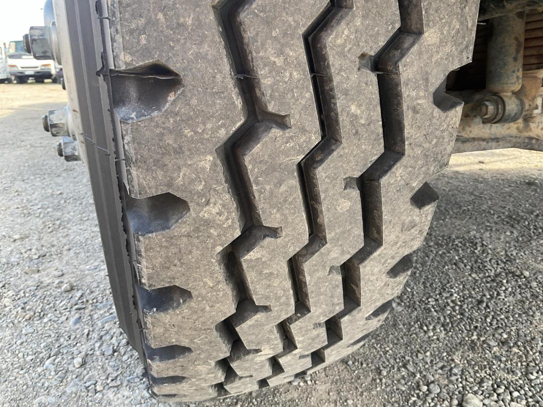 Photo '42' of Isuzu FTR700 Flat Deck Crane