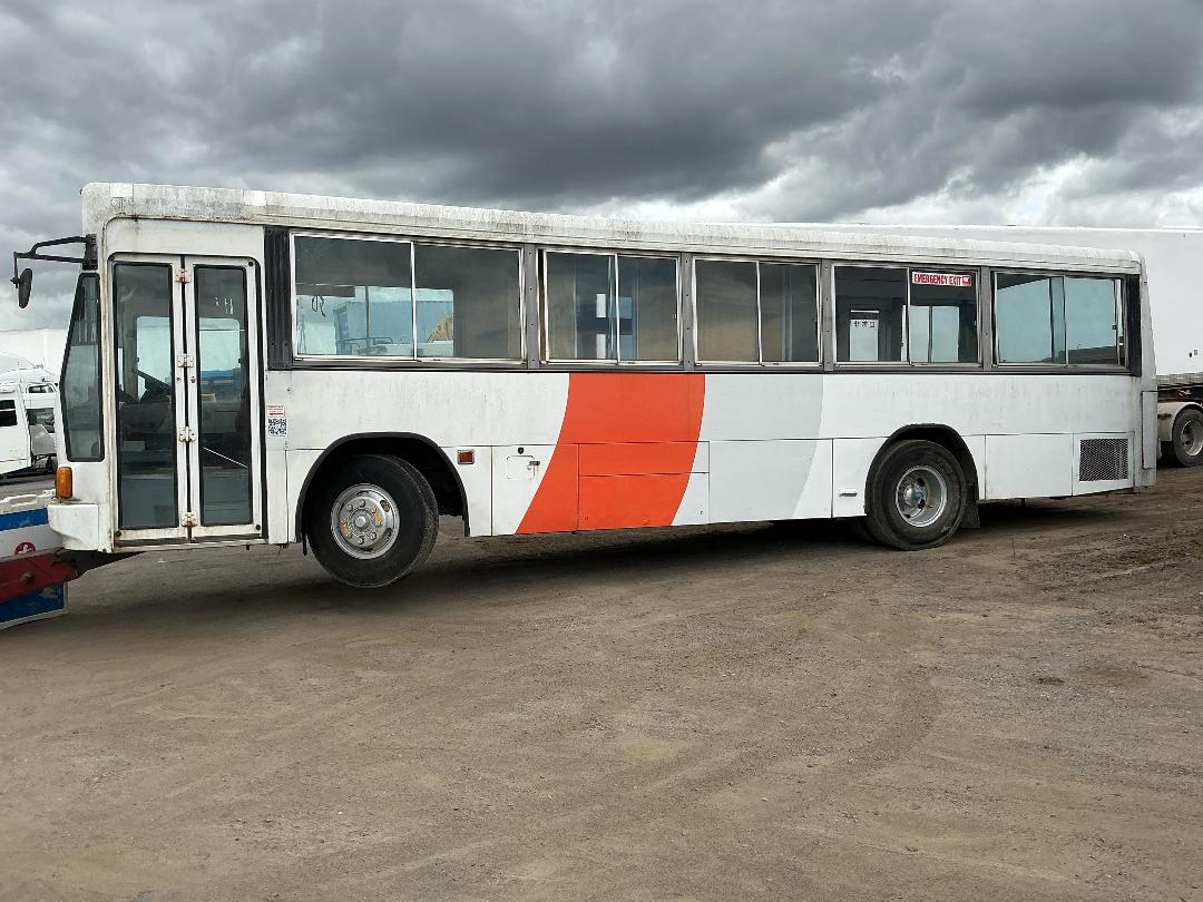 Photo '6' of Isuzu Journey Bus